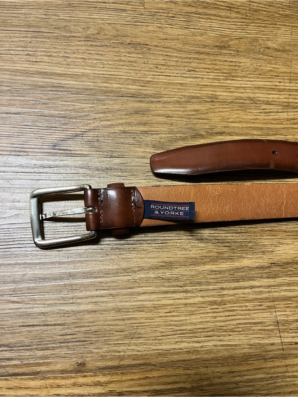 Roundtree & Yorke Men's Brown Full-Grain Italian Leather Belt, Silver Buckle 34”